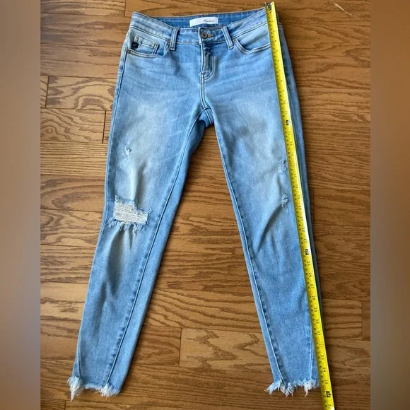 KanCan Light Wash Denim Jeans-size 7/27 - Picture 3 of 8